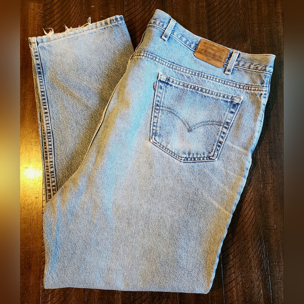 Levi's 540 Relaxed Fit 52x32
